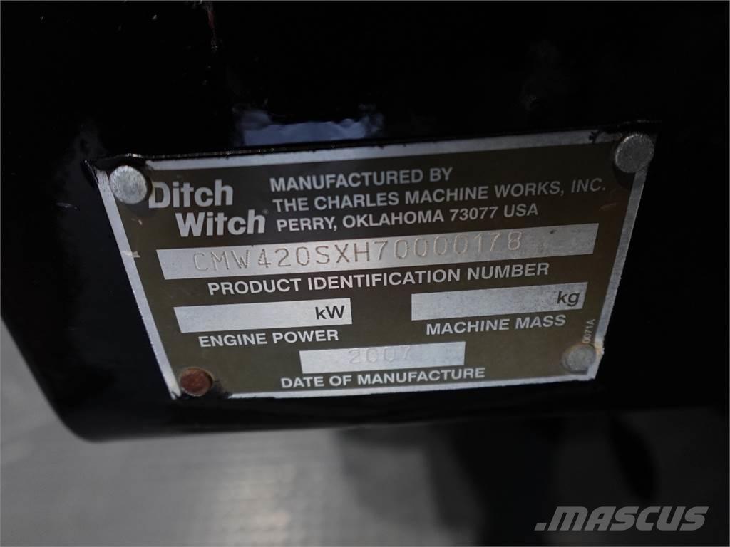 Ditch Witch 420SX Freze za kopanje jarkov Trenčerji