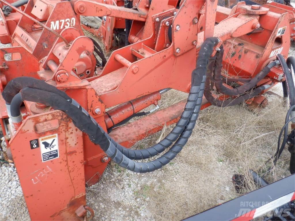 Ditch Witch M730 Plugi