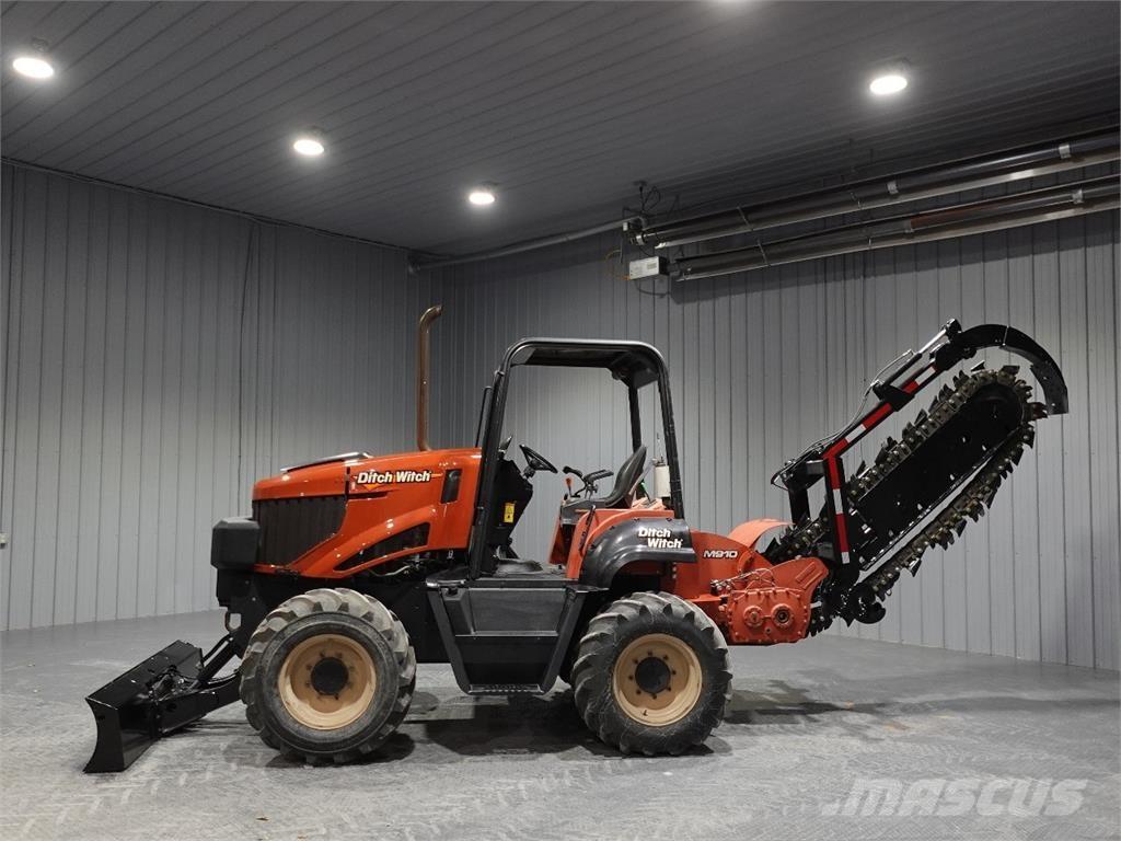 Ditch Witch RT100 Freze za kopanje jarkov Trenčerji
