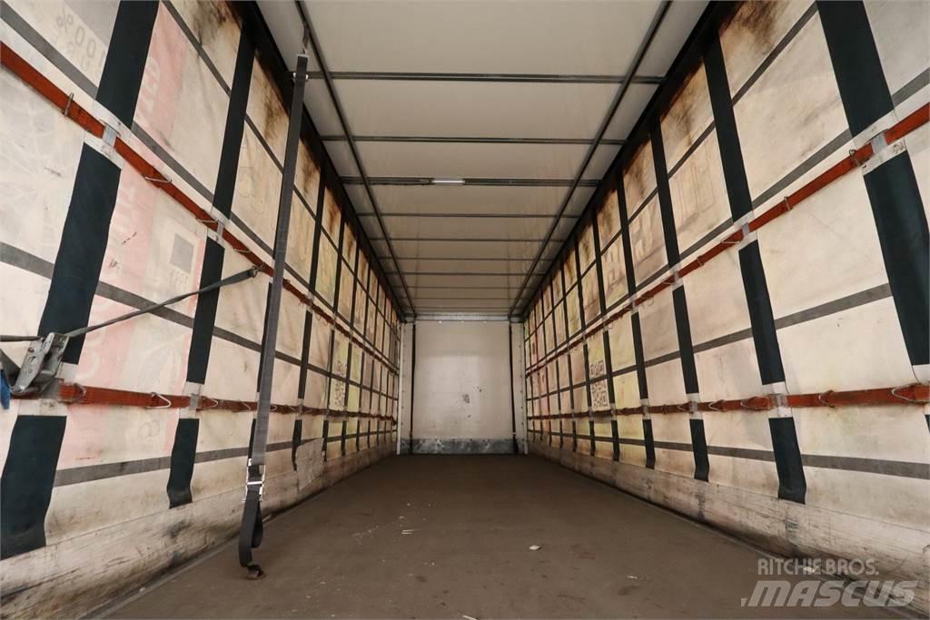 Mercedes-Benz Actros 1824 Tovornjaki s ponjavo