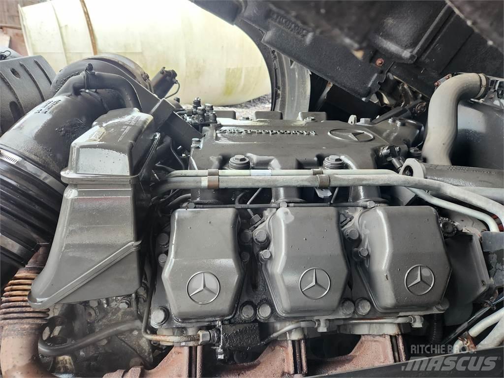 Mercedes-Benz ACTROS 1836 Vlačilci
