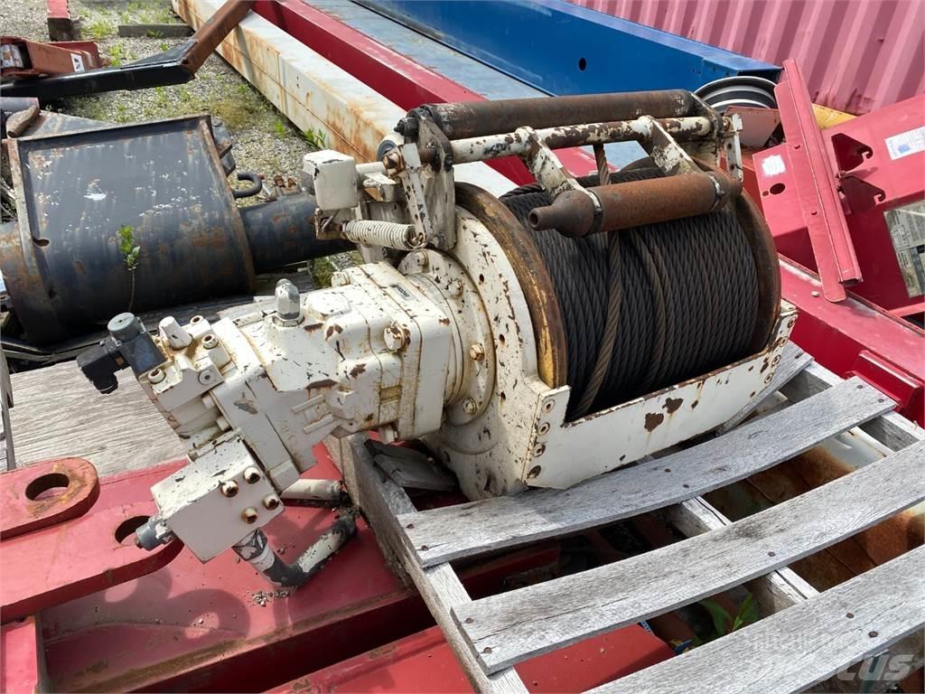 Terex  Tovorna dvigala, vitli in dvigala za material