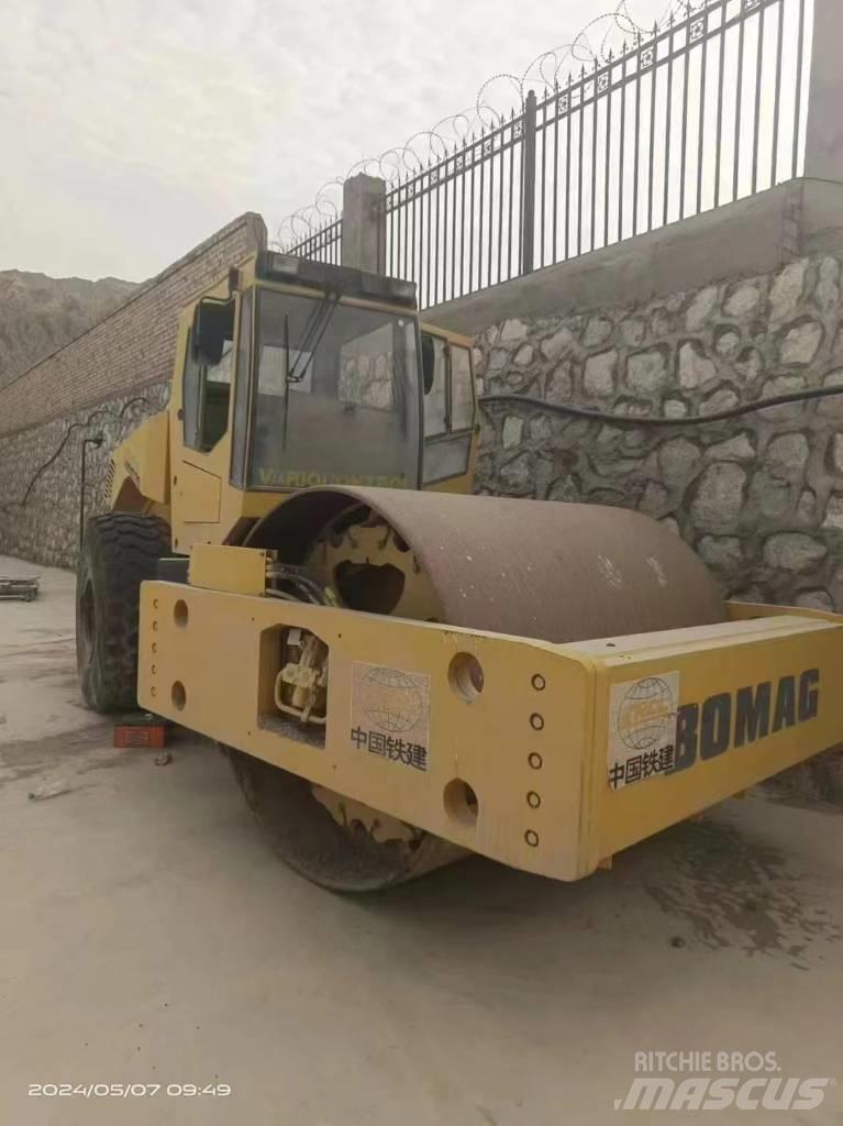 Bomag bw225d-3 Enojni valjarji