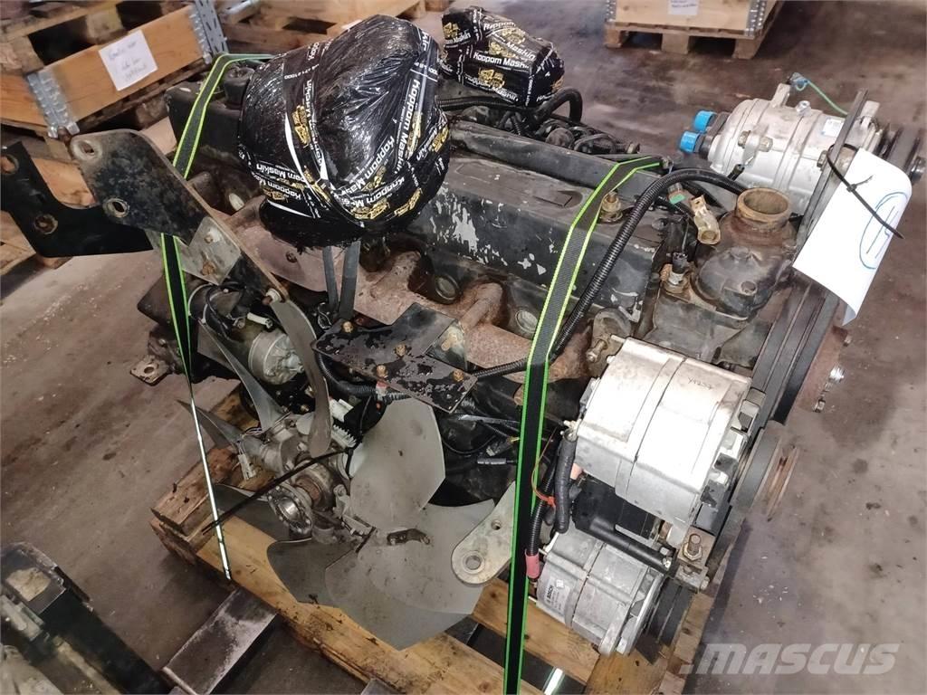 Komatsu 860.4 Motorji