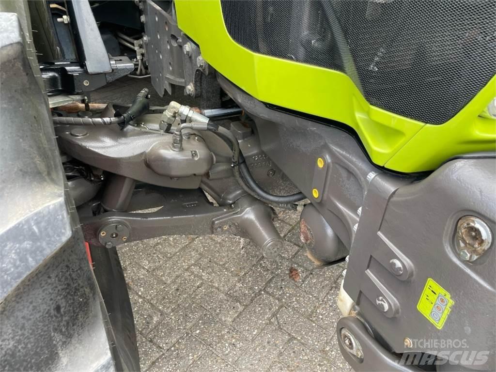 CLAAS Arion 650 Traktorji