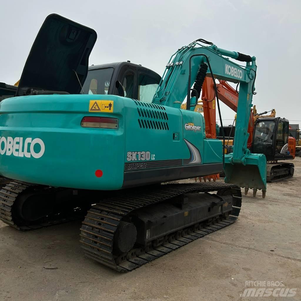 Kobelco 130 Bagri goseničarji