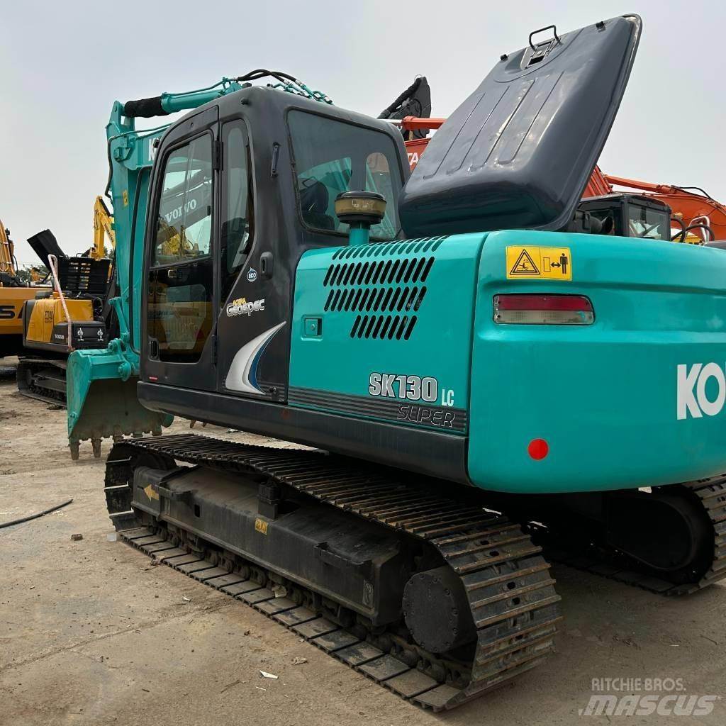 Kobelco 130 Bagri goseničarji