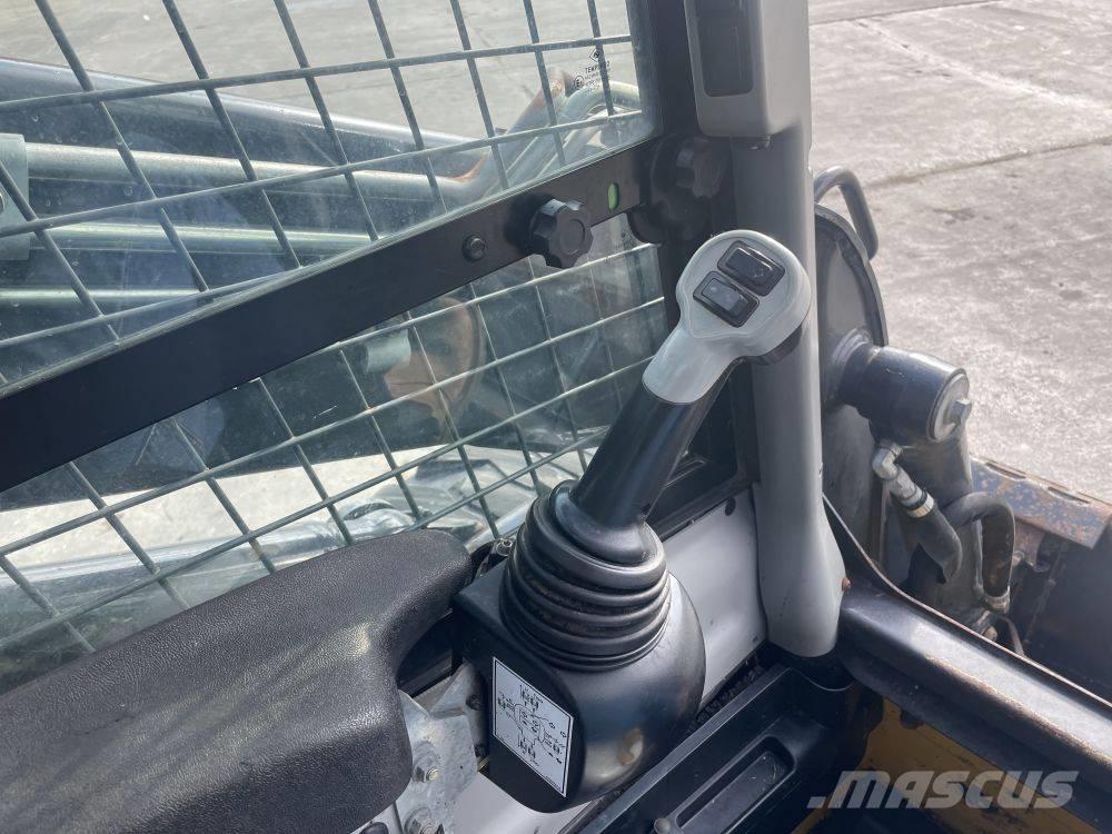 New Holland L 234 Skid steer mini nakladalci