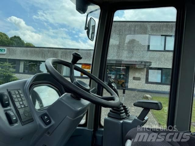 Volvo L 35 G Kolesni nakladalci