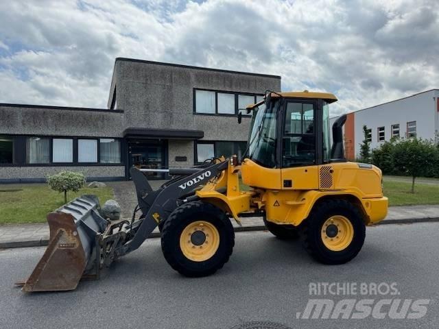 Volvo L 35 G Kolesni nakladalci