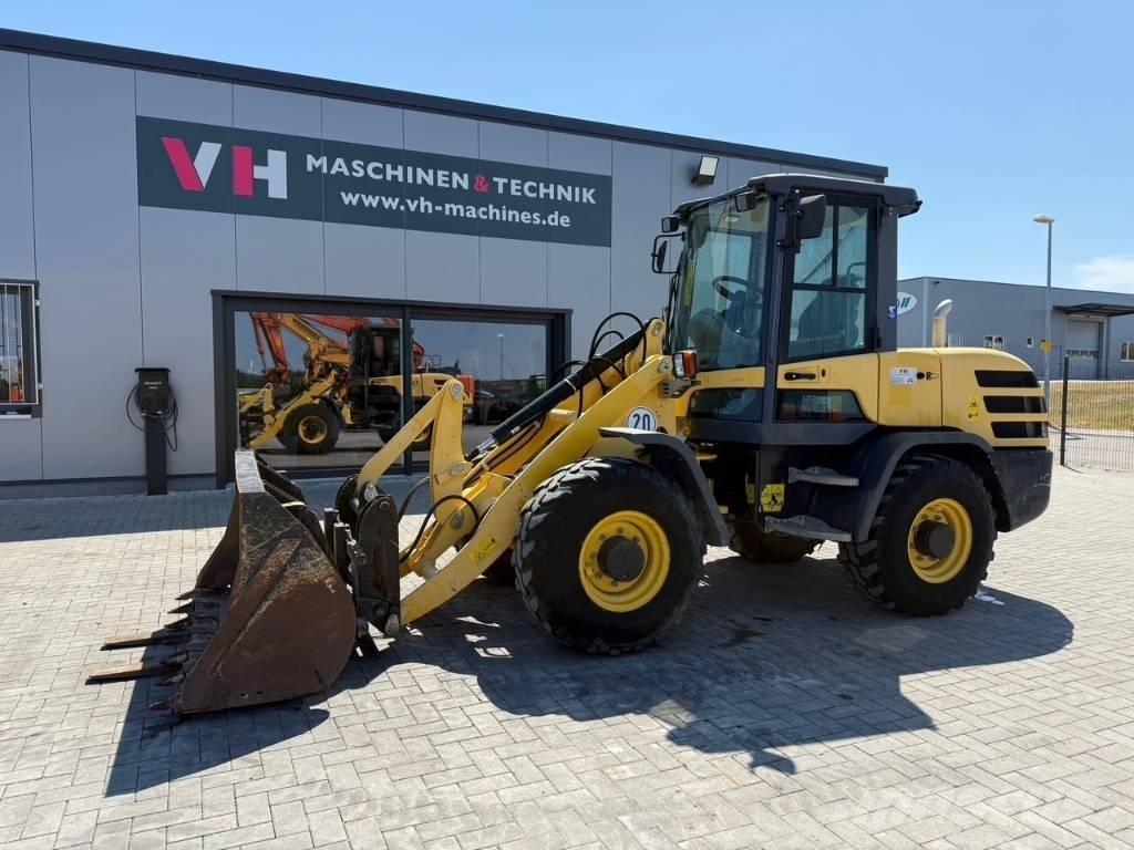 Yanmar V 80 Kolesni nakladalci