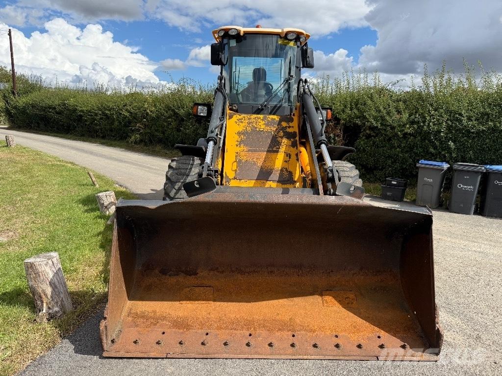 JCB 416 HT Kolesni nakladalci