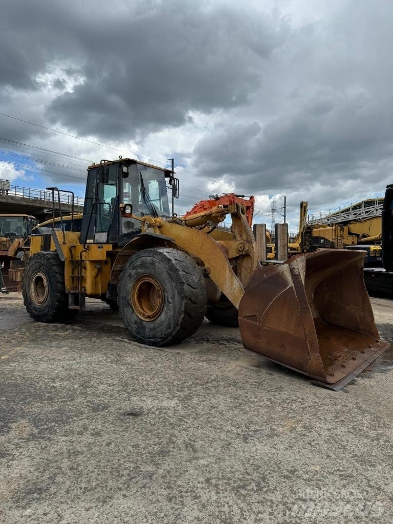 CAT 966 G Kolesni nakladalci