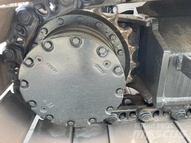 Hitachi ZX 135 US Bagri goseničarji