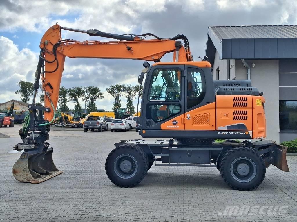 Doosan DX 165 W-5 Bagri na kolesih