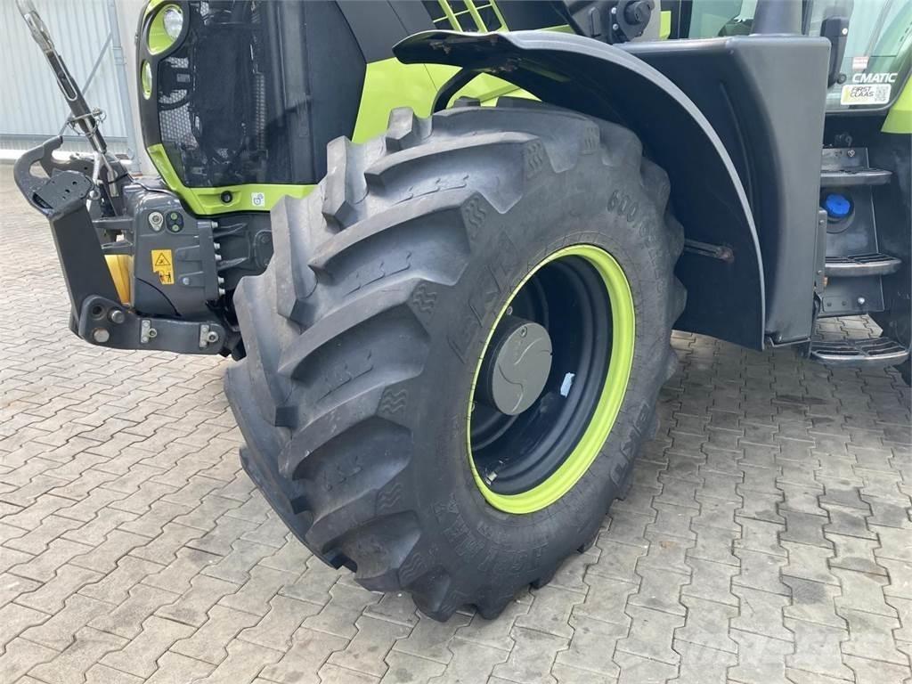 CLAAS Arion 660 Traktorji