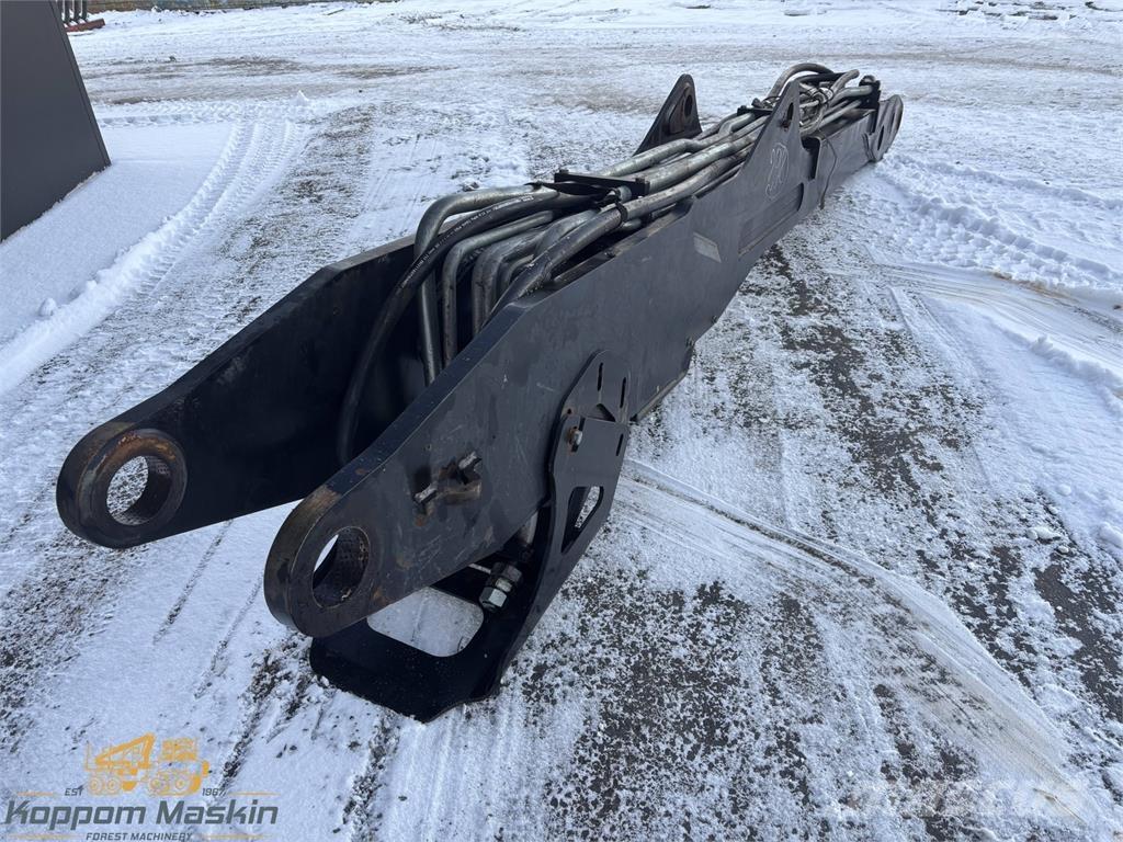 John Deere CH8 Dvigala za gozdne kombajne