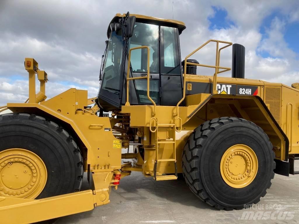 CAT 824 H Kolesni Buldožerji