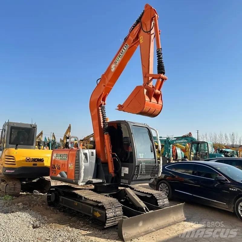 Hitachi ZX 70 Mini bagri <7t