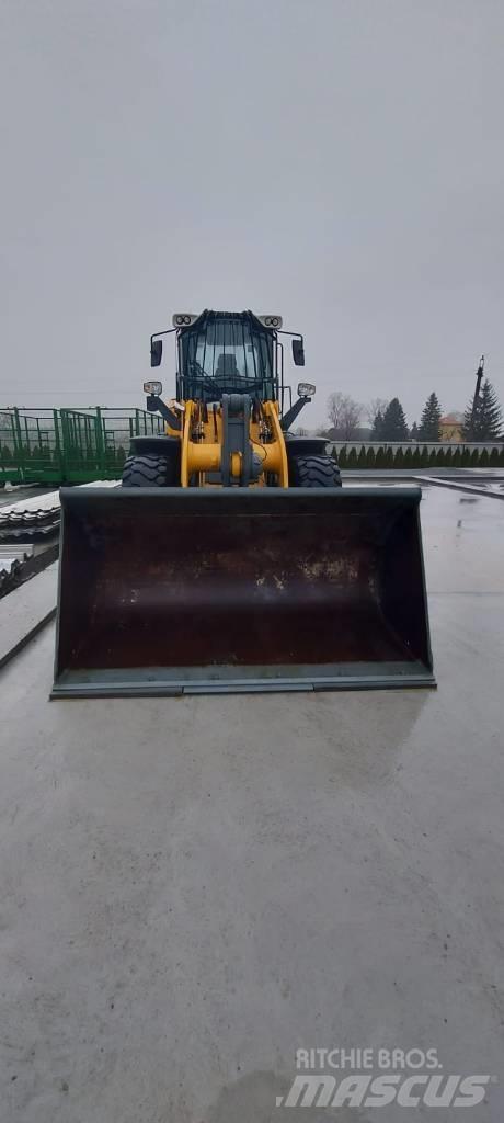Liebherr L 538 Kolesni nakladalci