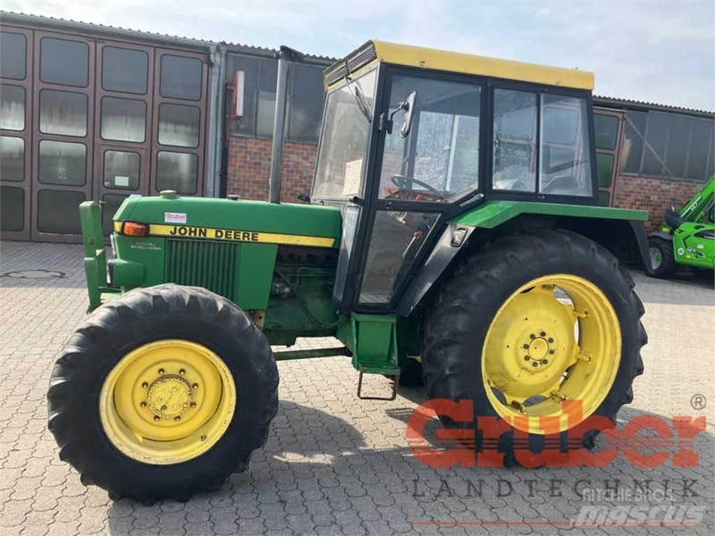John Deere 1640 Traktorji