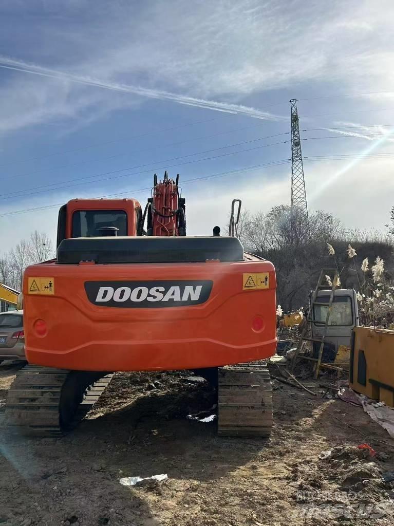 Doosan DX225LC-9C Bagri goseničarji