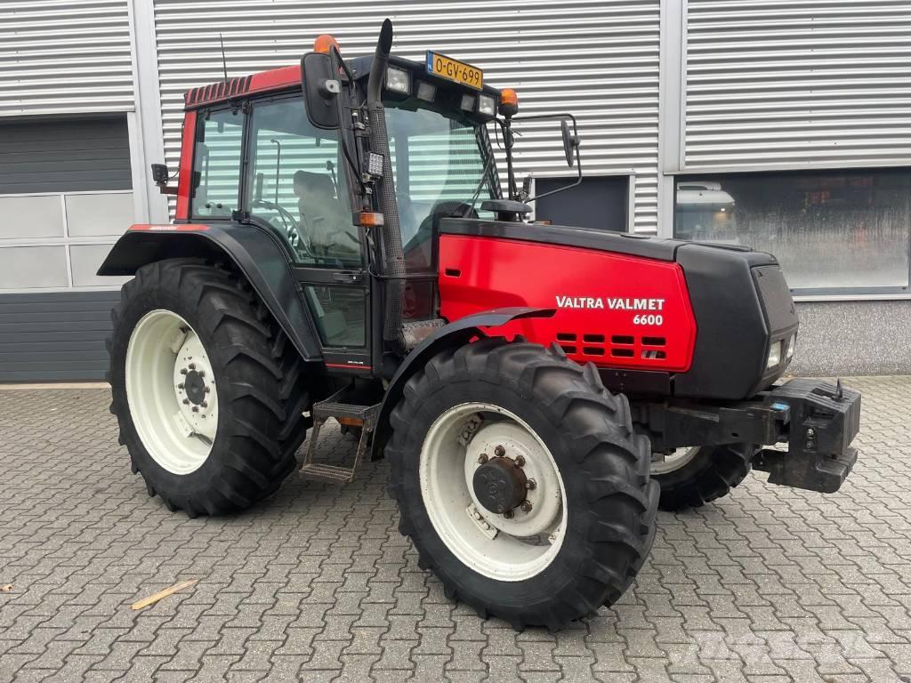 Valtra 6600 tractor Traktorji