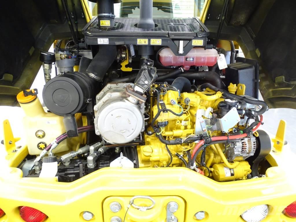 CAT 906M Kolesni nakladalci