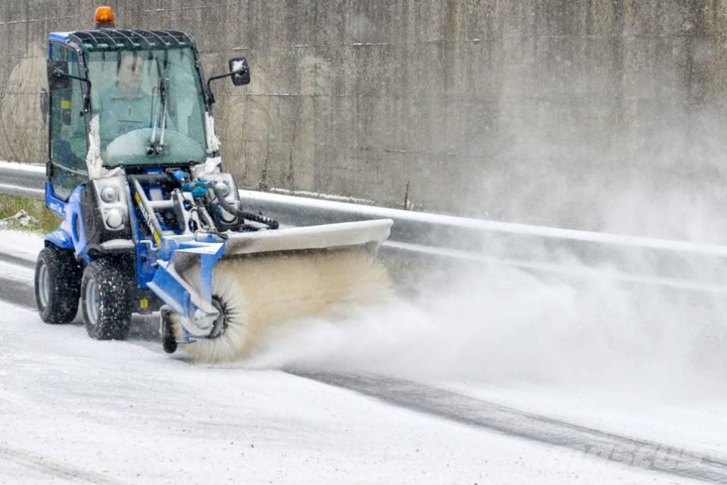 Multione 2.3 EFI Večnamenski nakladalci