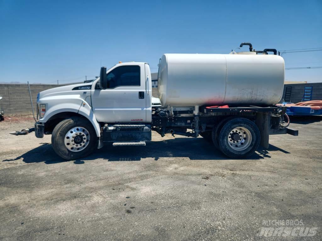 Ford F 650 SD Tovornjaki za vodo