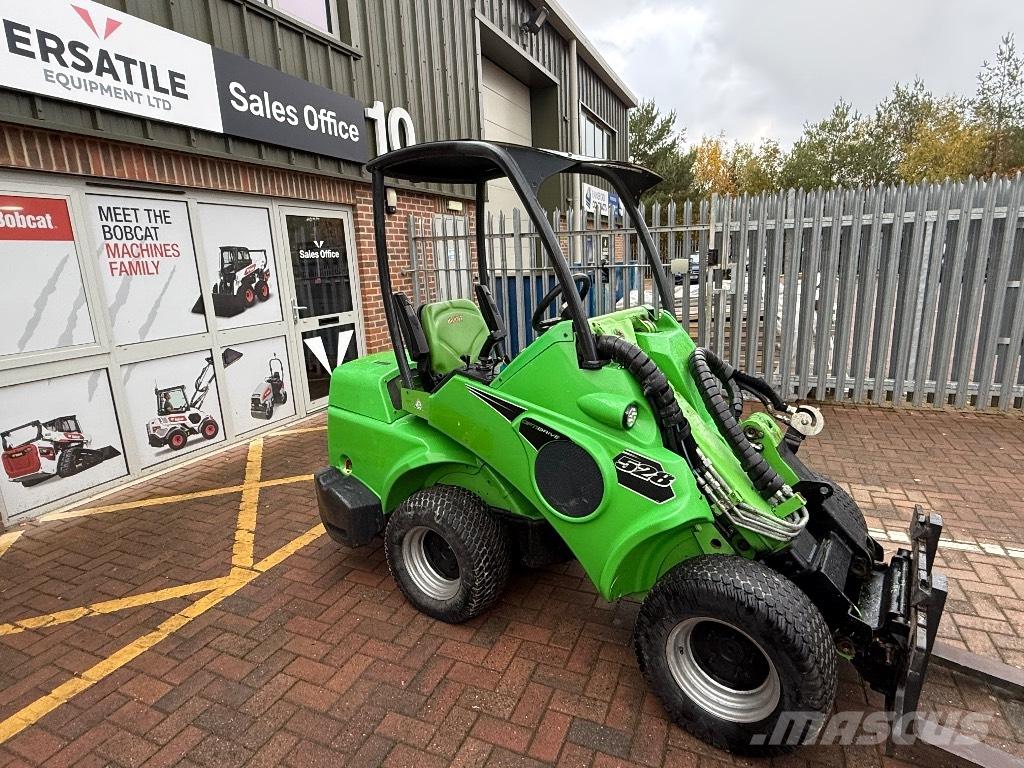 Avant 528 Mini nakladalci