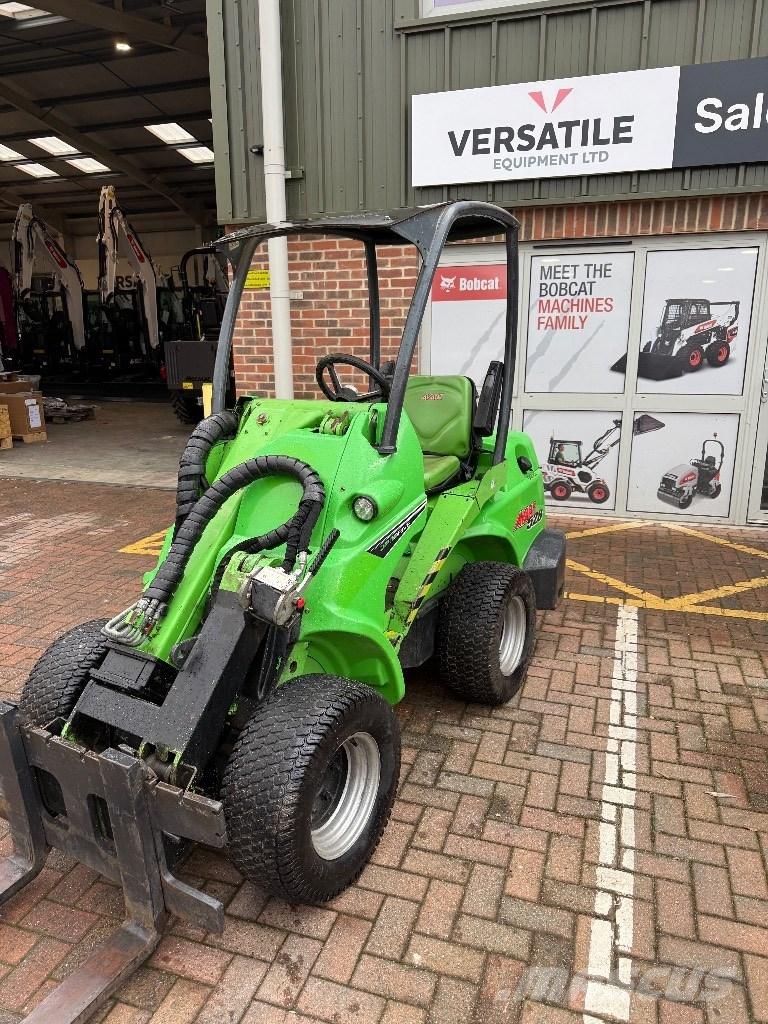 Avant 528 Mini nakladalci