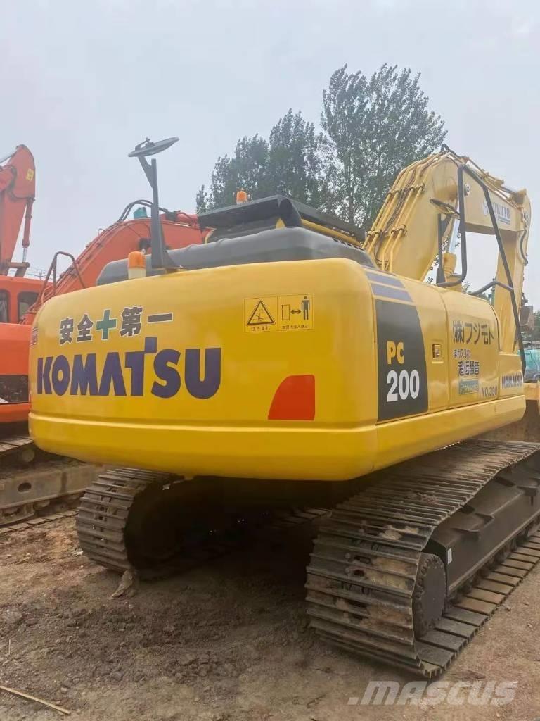 Komatsu PC 200-8 Bagri goseničarji