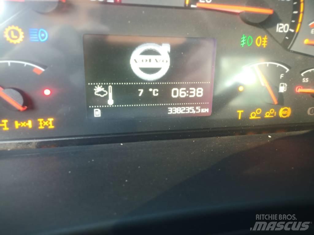  Volv FM 330 Razstavljivi tovornjaki z žičnimi dvigali