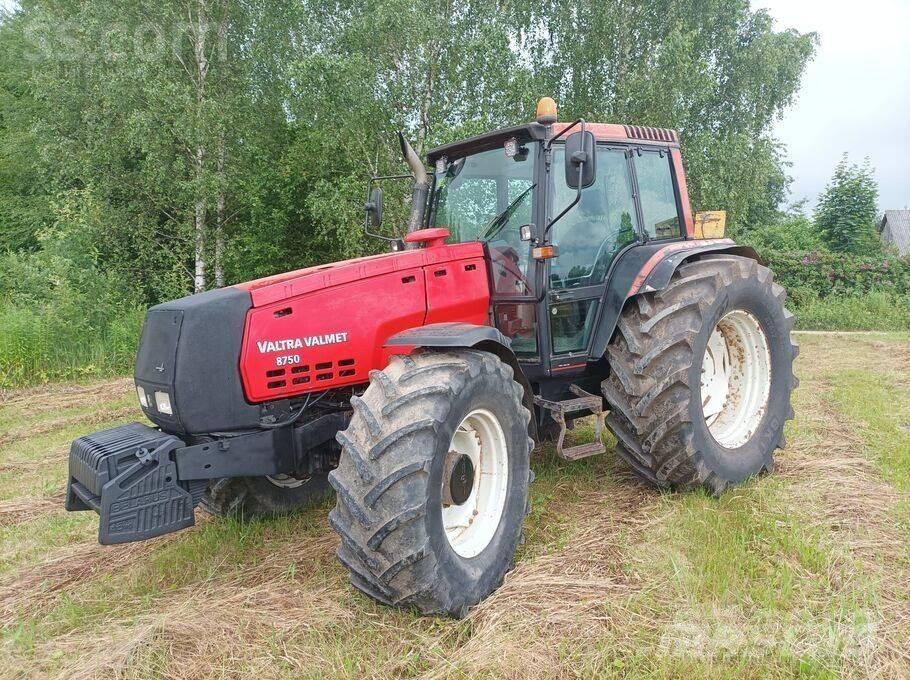 Valtra Valmet 8750 Traktorji