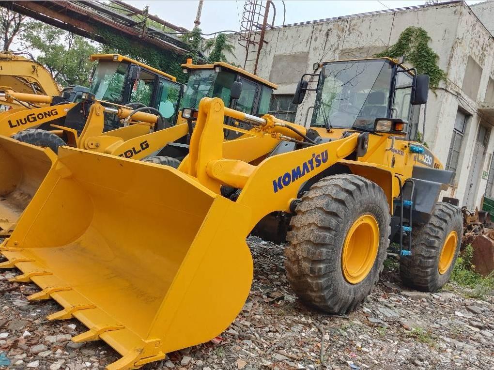 Komatsu WA 320-5 Kolesni nakladalci