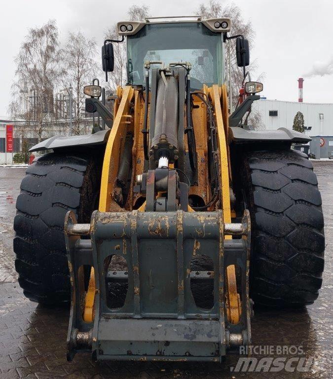 Liebherr L 580 Kolesni nakladalci