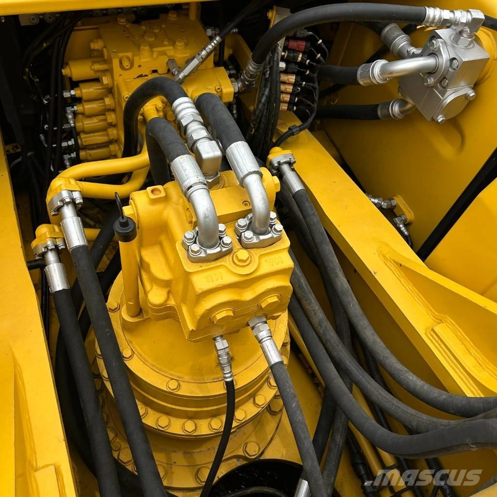 Komatsu 450 Bagri goseničarji