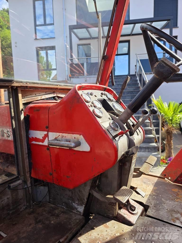 Massey Ferguson 1080 Traktorji