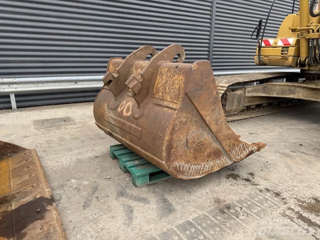 CAT 320 DL Bagri goseničarji