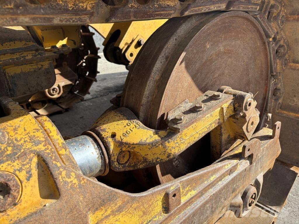 CAT 953 D Nakladalci goseničarji