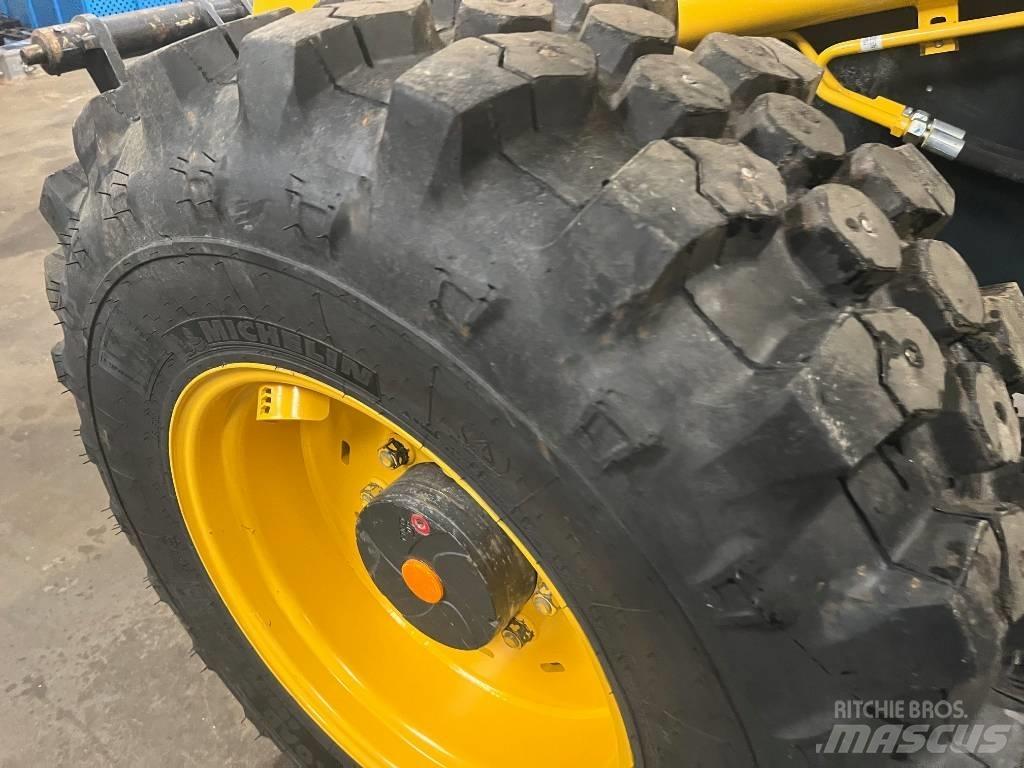 Komatsu WA100-8 Mini nakladalci
