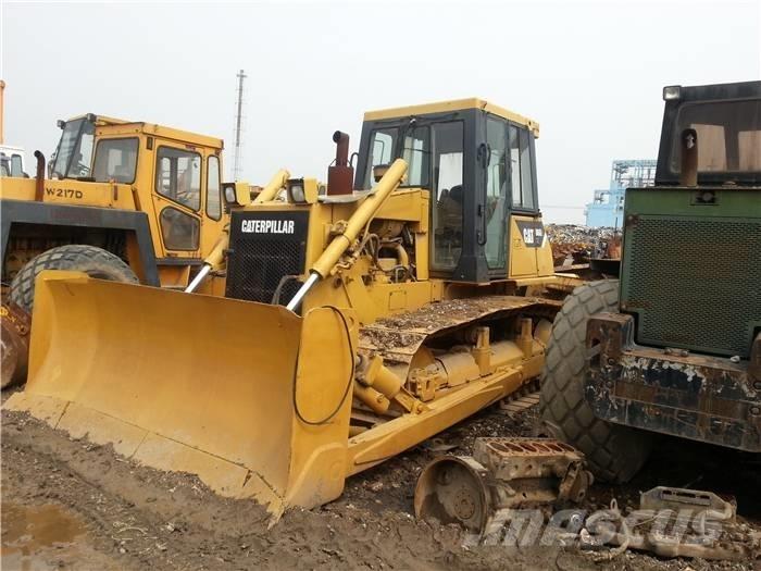 CAT D 6 G Buldožerji goseničarji