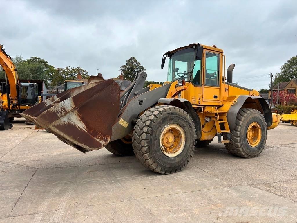Volvo L 120 E Kolesni nakladalci