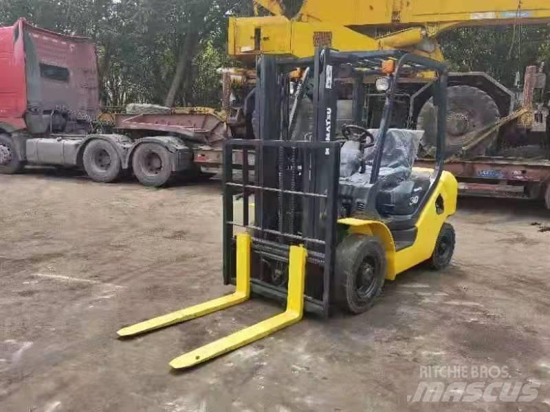 Komatsu 3Ton Dizelski viličarji