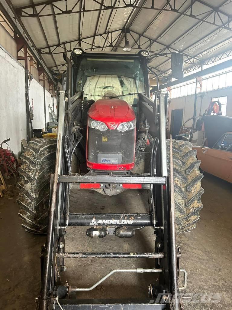 Massey Ferguson 5710 Traktorji