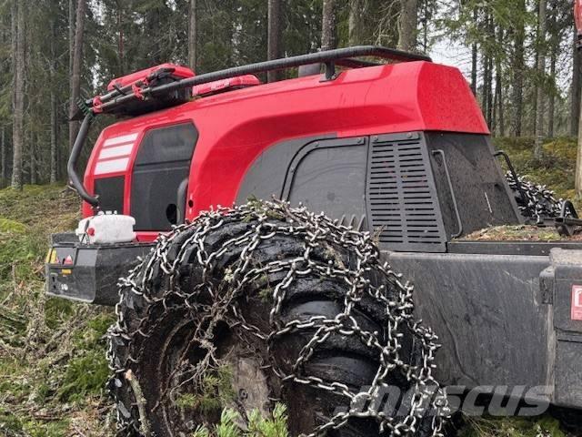 Komatsu 951 Harvesterji