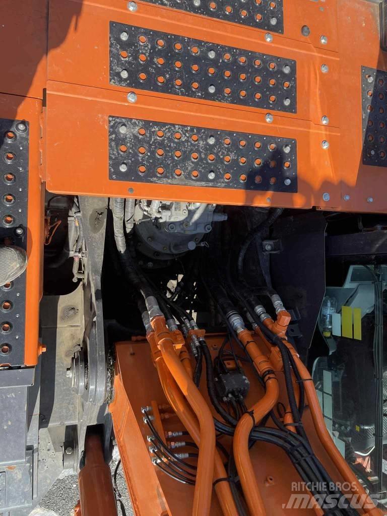 Hitachi ZX300LC-7 Bagri goseničarji