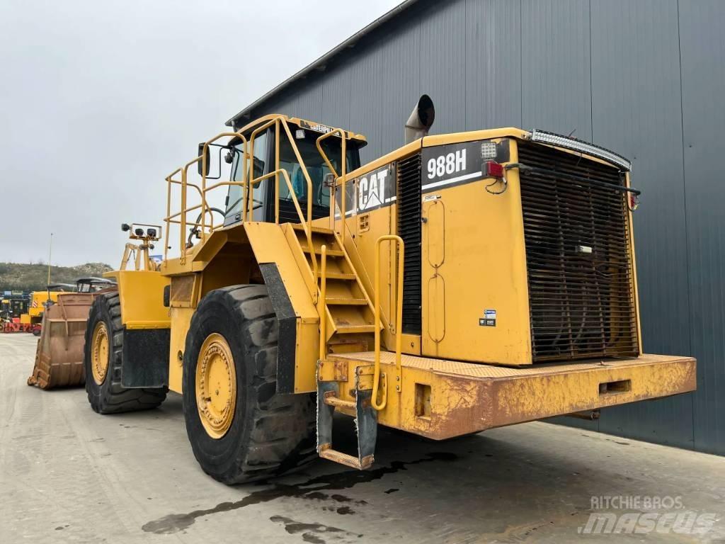 CAT 988H Kolesni nakladalci