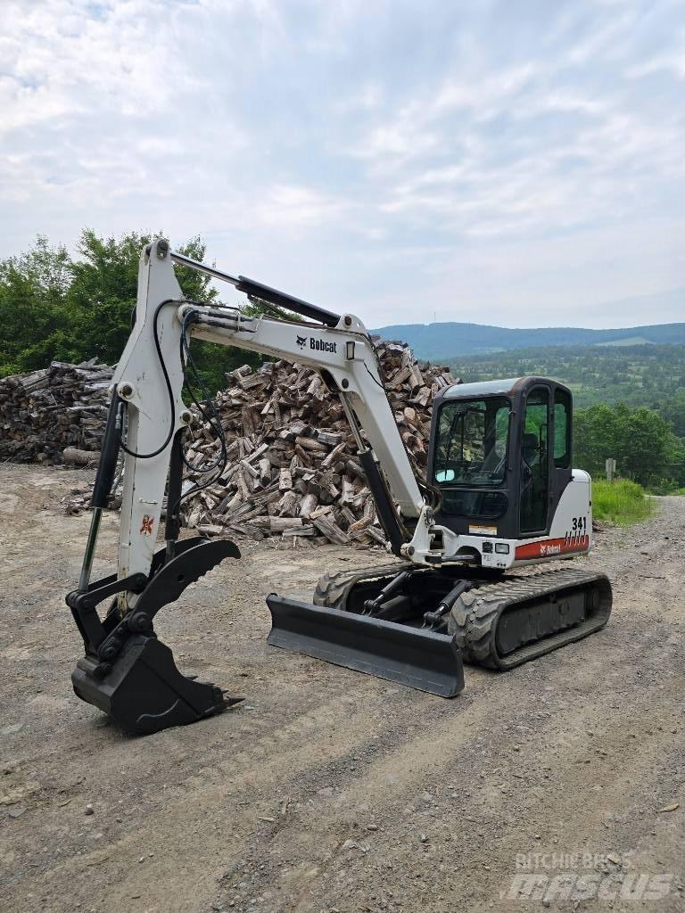 Bobcat 341 G Mini bagri <7t